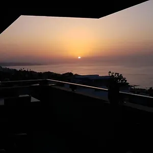 https://camarate-golf-estepona.1costadelsol.com
